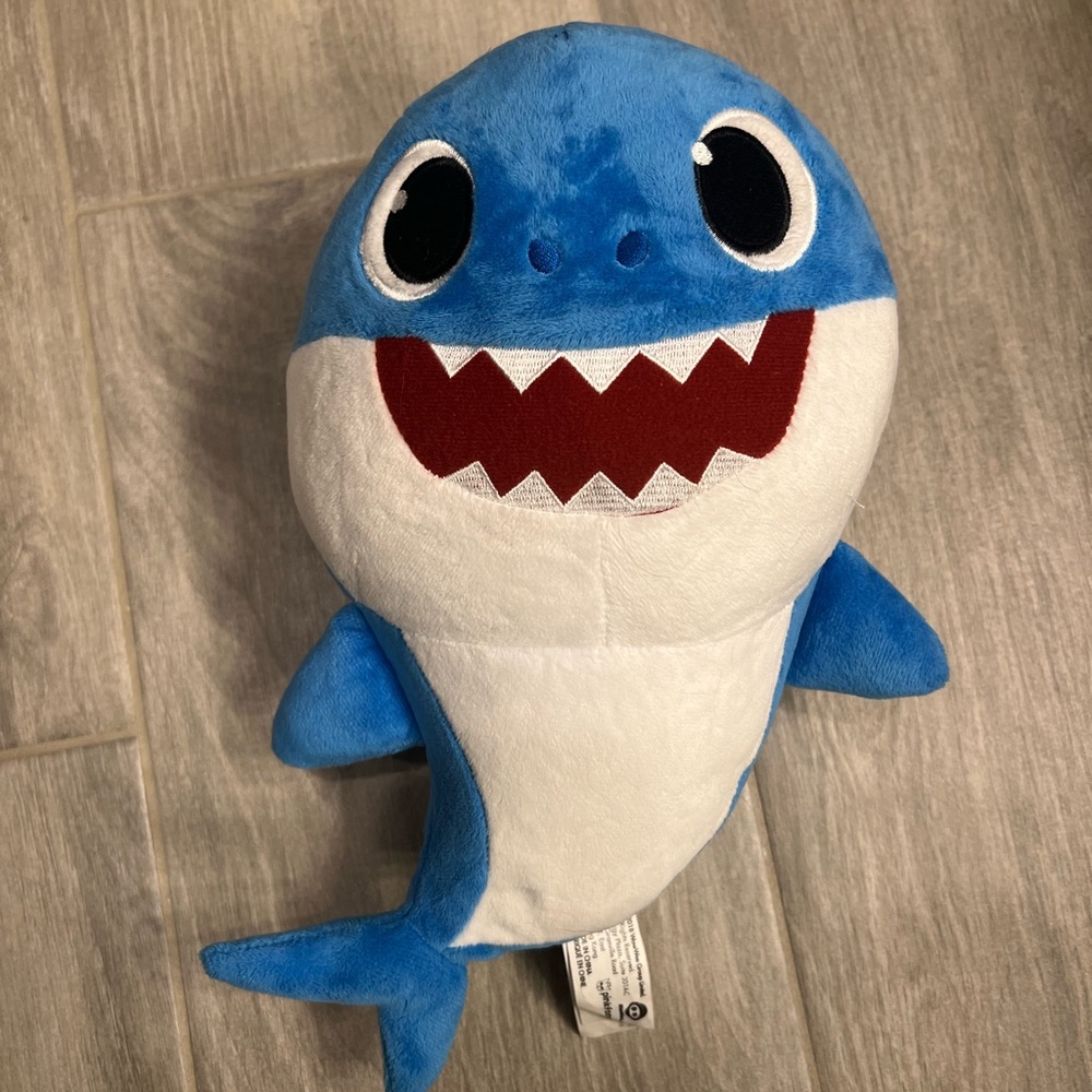 Pink Fong Daddy Shark plushie 11 inch